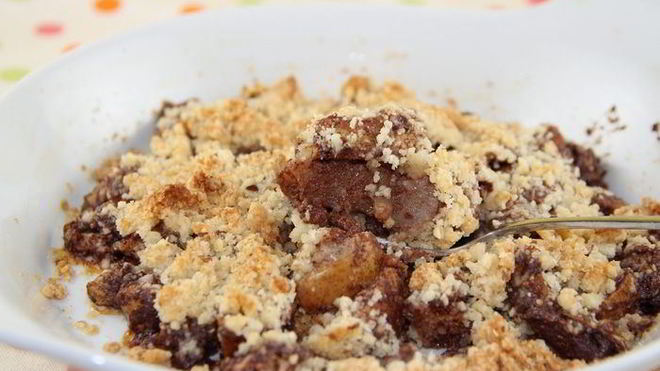 Рецепт Грушево-шоколадный крамбл с миндалем