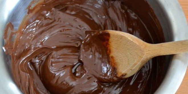 Рецепт холодный десерт клубника в шоколаде