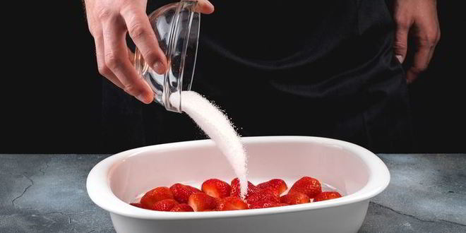 Рецепт клубничный крамбл