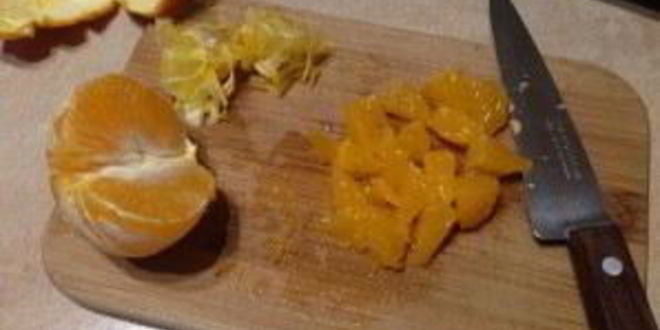 Рецепт крамбла со взбитыми сливками и соленого карамелью