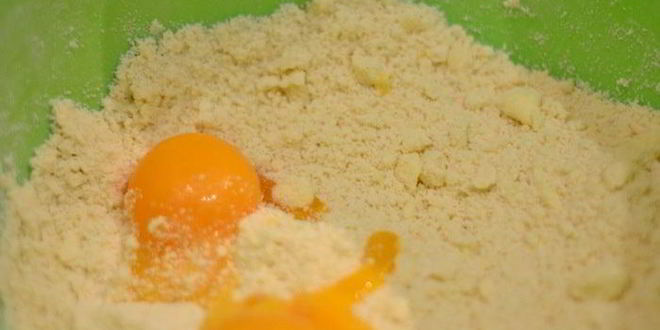 Рецепт бархатной галеты с творожныма кремома и ягодами