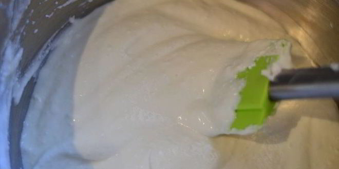 Рецепт бархатной галеты с творожныма кремома и ягодами