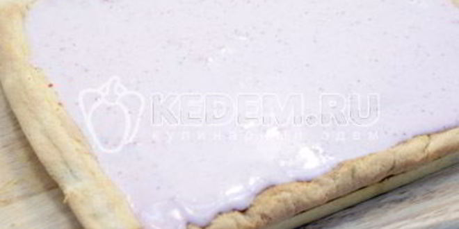 Рецепт бисквитный рулет с клубничным кремом