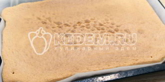 Рецепт бисквитный рулет с клубничным кремом