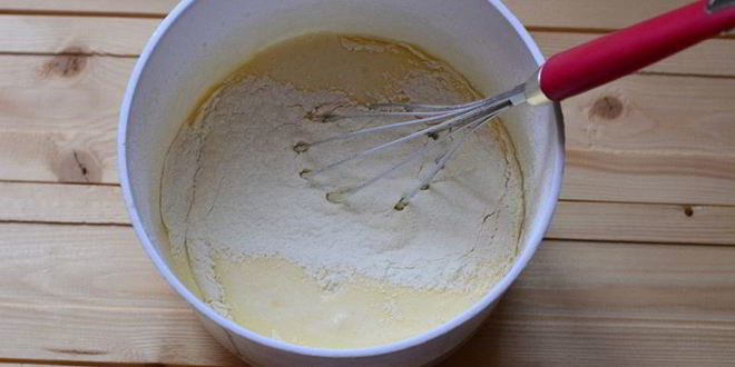 Рецепт бисквитный рулет с кремом из манки