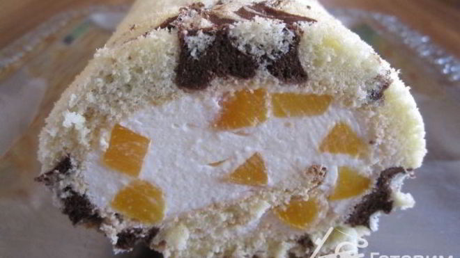 Рецепт Бисквитный рулет с творожным кремом и абрикосами