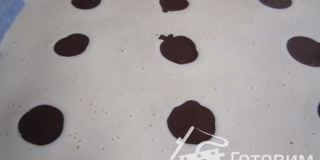 Рецепт бисквитный рулет с творожным кремом и абрикосами