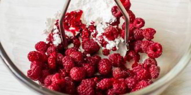 Рецепт десерт малиновое лето с чизкейковым кремом