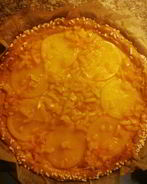 Итальянская кростата с заварным кремом и карамелизованными апельсинами