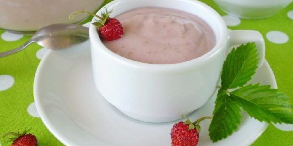 Как приготовить клубничный заварной крем