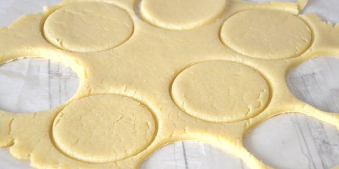 Рецепт корзиночки с белковым кремом песочные