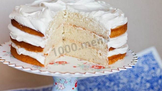 Рецепт Крем из манки на молоке для торта