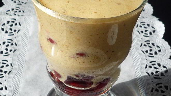 Рецепт Крем Сабайон с кантучини и вишней