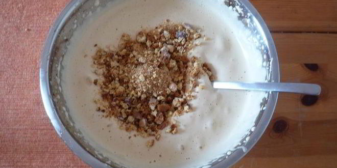 Рецепт крем сабайон с кантучини и вишней