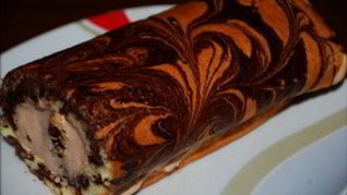 Рецепт Рулет мраморный с бананово-шоколадным кремом