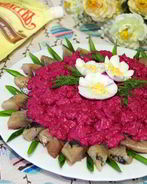 Сельдь под свекольным крем-соусом