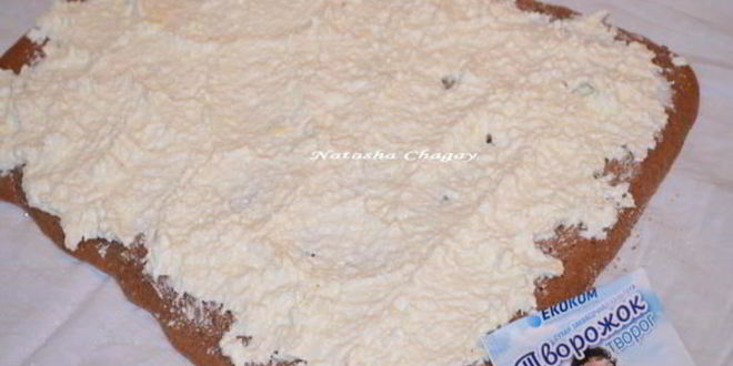 Рецепт шоколадный рулет с творожным кремом