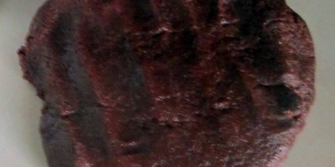 Рецепт шоколадные корзиночки с творожным кремом для легкого завтрака