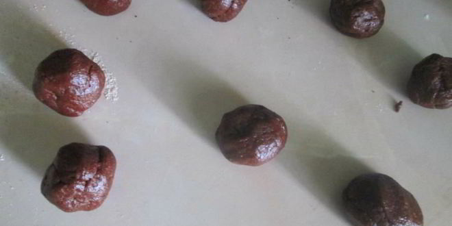 Рецепт шоколадные корзиночки с творожным кремом для легкого завтрака