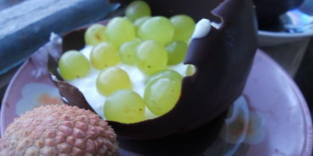 Как приготовить шоколадные креманки с начинкой