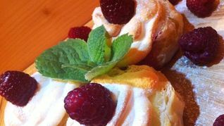 Рецепт Слоеные корзиночки с кремом и малиной