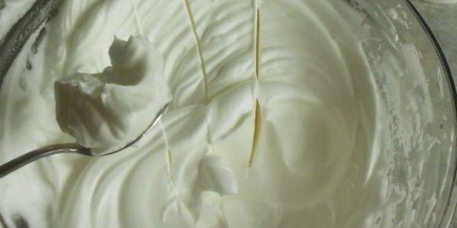 Рецепт слоеные трубочки с посыпкой и белковым кремом