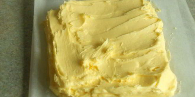 Рецепт слоеные трубочки с посыпкой и белковым кремом