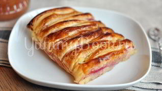 Рецепт Слойка с заварным кремом и вишней