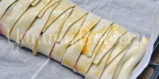 Рецепт слойка с заварным кремом и вишней