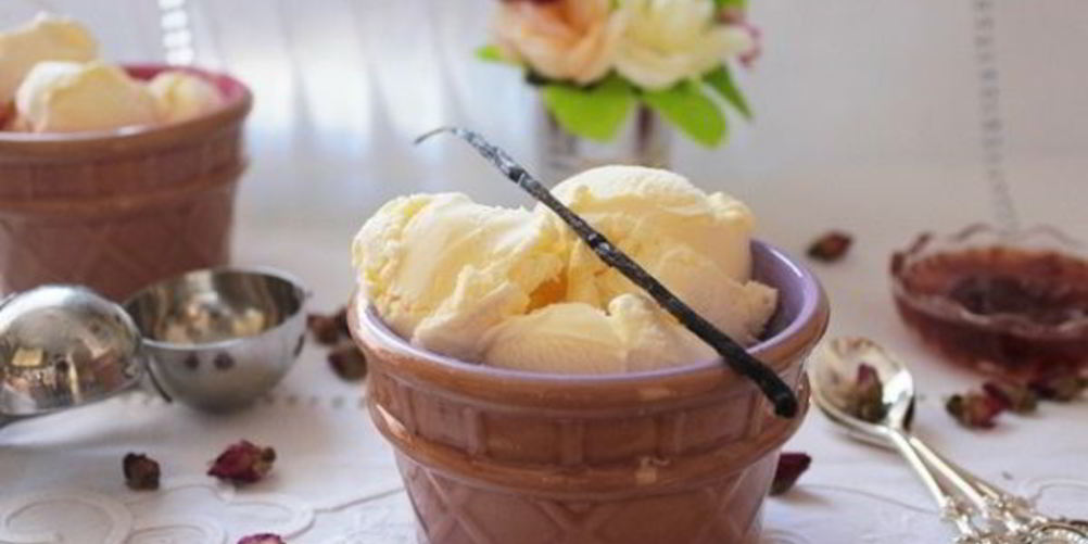 Как приготовить домашнее мороженое пломбир
