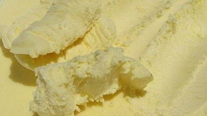 Рецепт Домашнее сливочное мороженое с ванилью