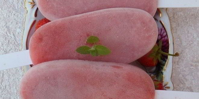 Рецепт дынно-клубничного мороженого