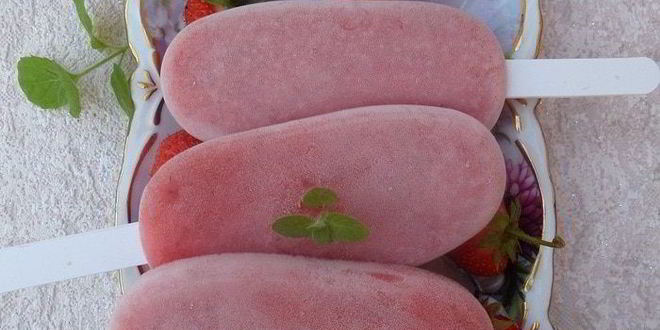 Рецепт дынно-клубничного мороженого