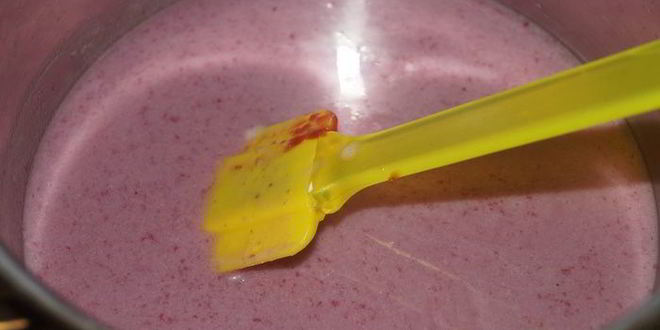 Рецепт молочно-малиновое мороженое