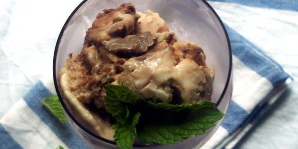 Рецепт сливочно-смородиновое мороженое с грильяжем