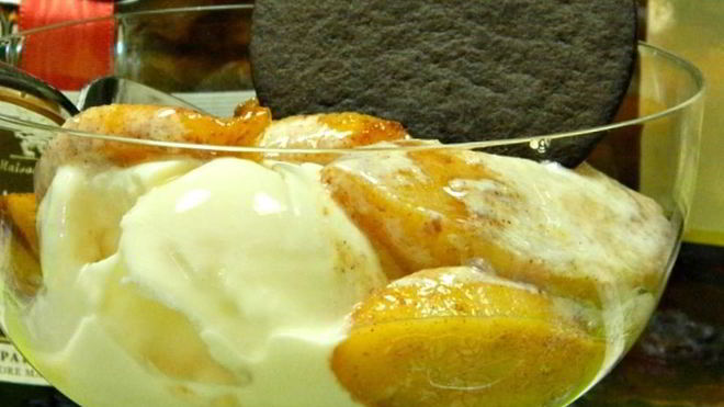 Рецепт Мороженое с яблоками Grand Marnier