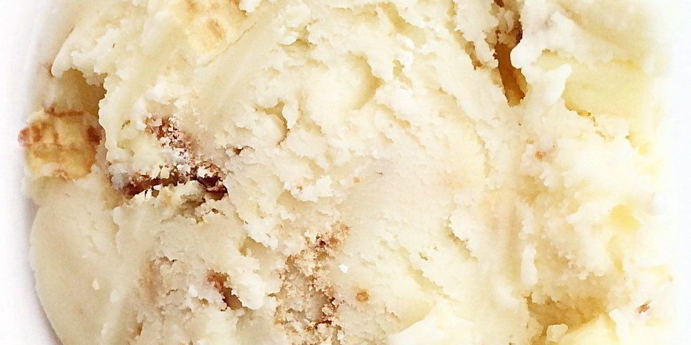 Как приготовить мороженое в белым шоколадом и конфетами kitkat