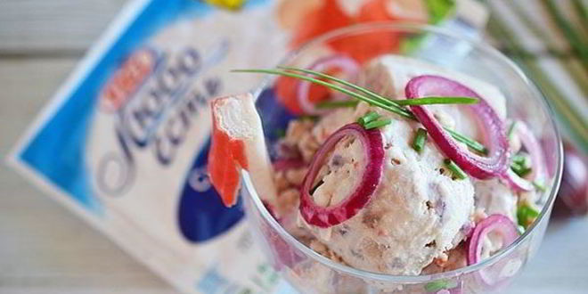 Рецепт селедочное мороженое с крабовой крошкой