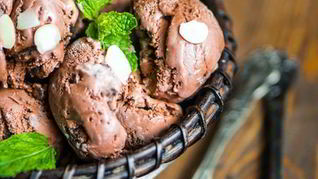 Рецепт Шоколадно-миндальное мороженое