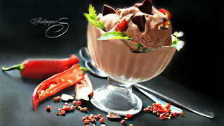 Рецепт Шоколадное мороженое c красным перцем