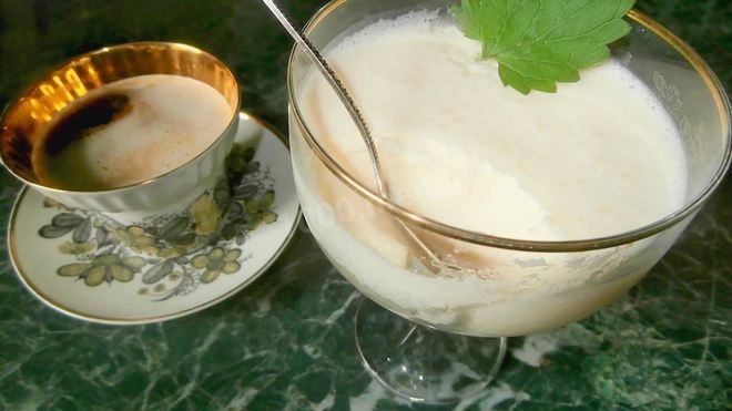 Рецепт Теплое мороженое из кефира