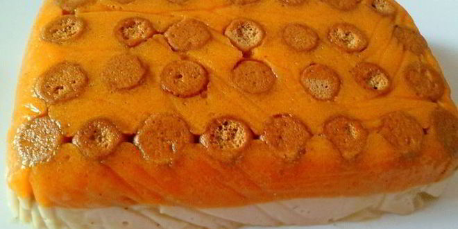 Рецепт мусс-желе из хурмы, черимойи и амареттини под крем-фрешем