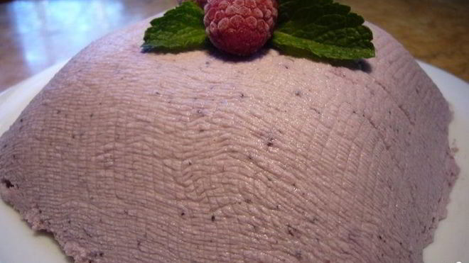 Рецепт Черничная пасха с перепелиными яйцами