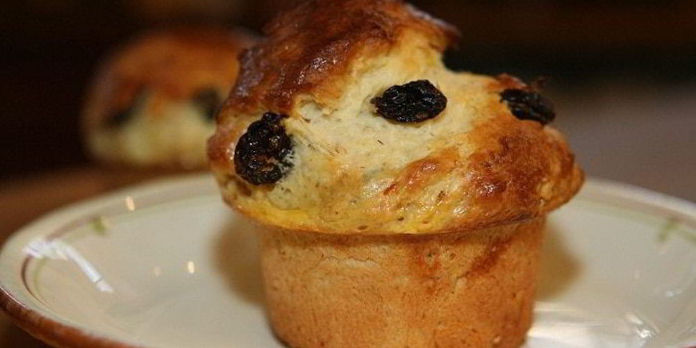 Как приготовить куличи с цукатами и изюмом