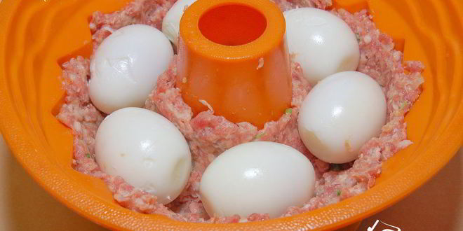 Рецепт пасхальное кольцо с яйцами