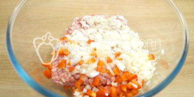 Рецепт пасхальные мясные колечки с яйцом