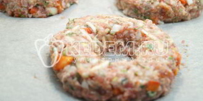 Рецепт пасхальные мясные колечки с яйцом