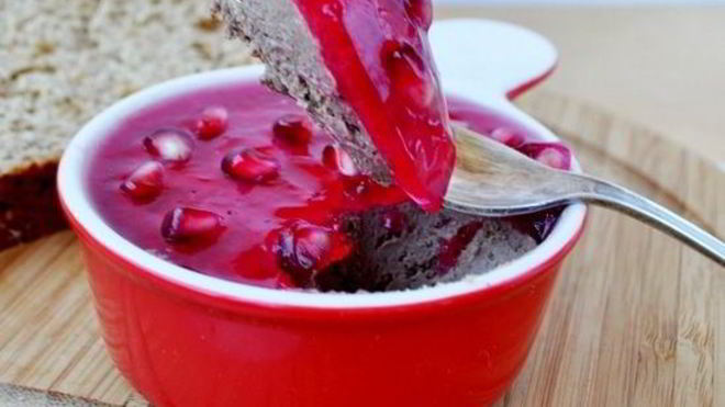 Рецепт Пате из куриной печени с гранатовым желе