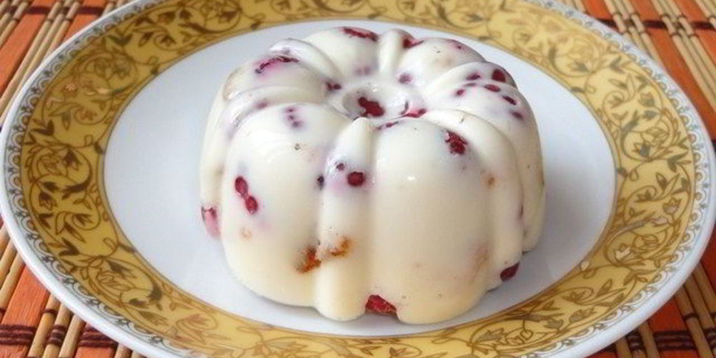 Как приготовить сметанный десерт с яблоками