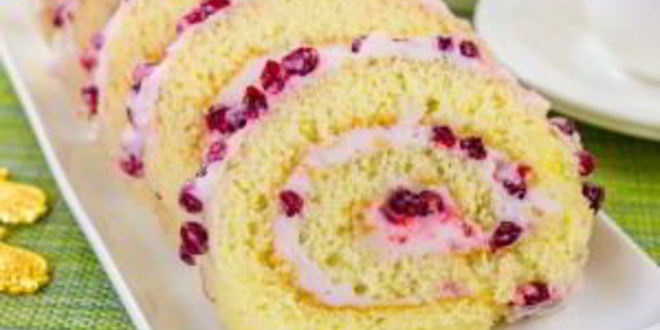 Рецепт бисквитного рулета с брусничныма суфле